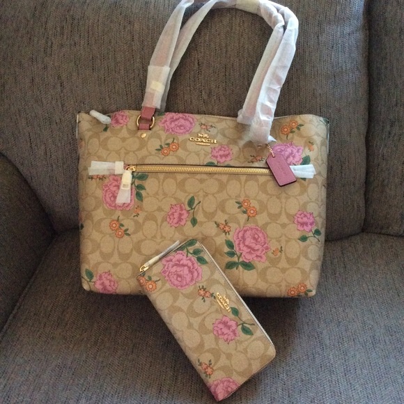 Authentic Coach Signature Rose Tote Bag & Wallet - Picture 5 of 8